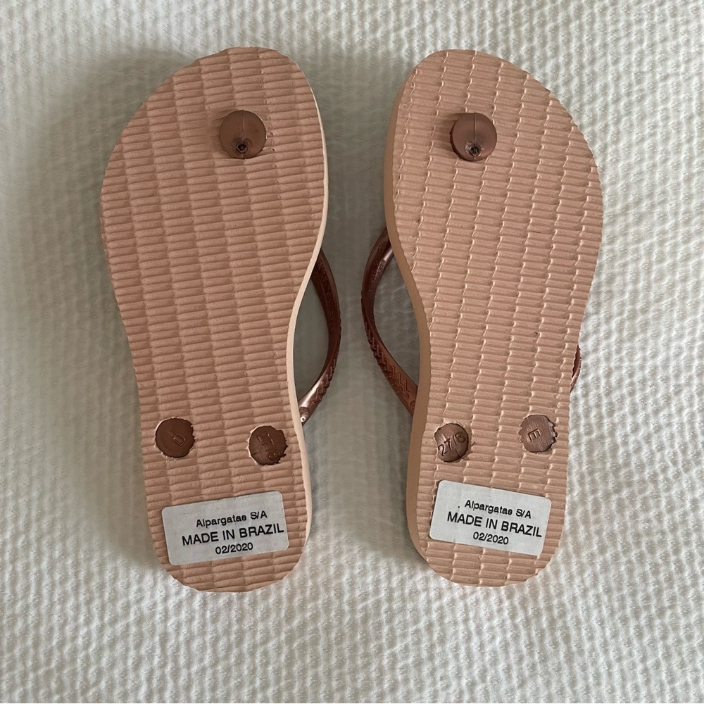 Kids Havaianas Leopard Print Flip Flops Size 11/12 - Picture 3 of 3